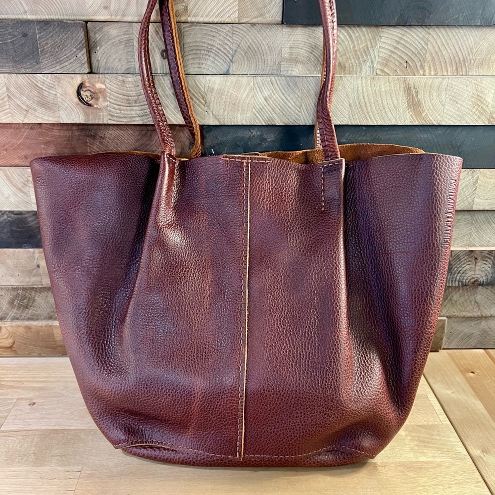 Portland Leather Goods Nutmeg large Devan, new
